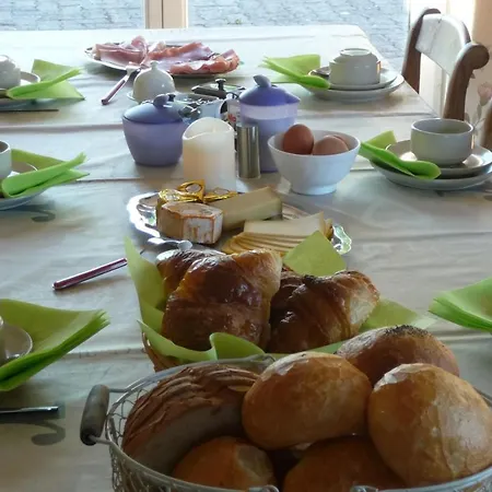 Au Rond Chene Biron