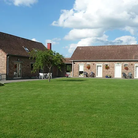 Au Rond Chene לינה וארוחת בוקר Biron