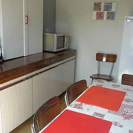 Au Rond Chene Couette-café Biron