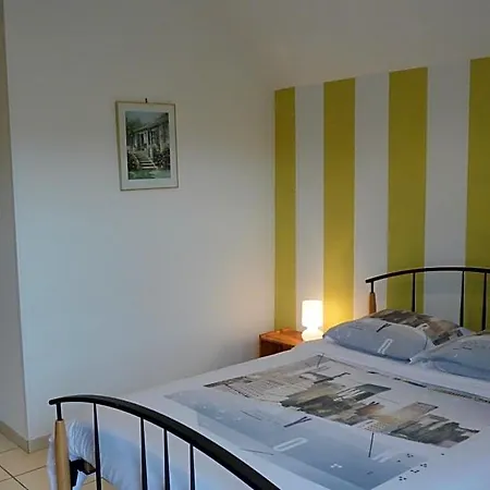 Au Rond Chene Couette-café 3*